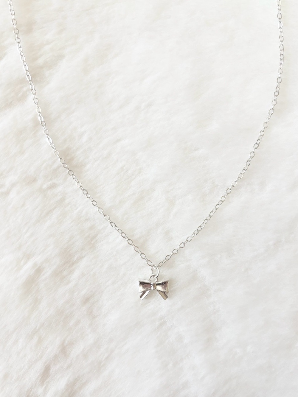 5/$15 🩷 MUST BUNDLE Silver Bow Pendant Necklace - Women Jewelry